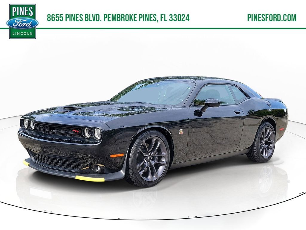 2023 Dodge Challenger R/T Scat Pack's photo