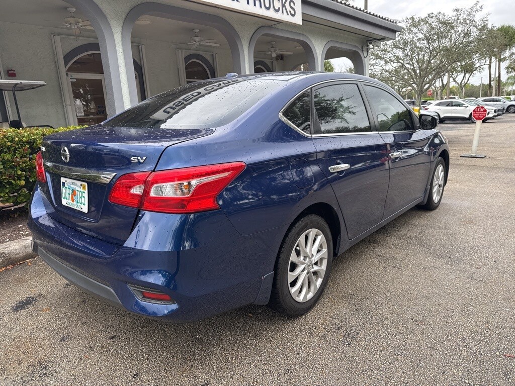 2019 Nissan Sentra SV photo 2
