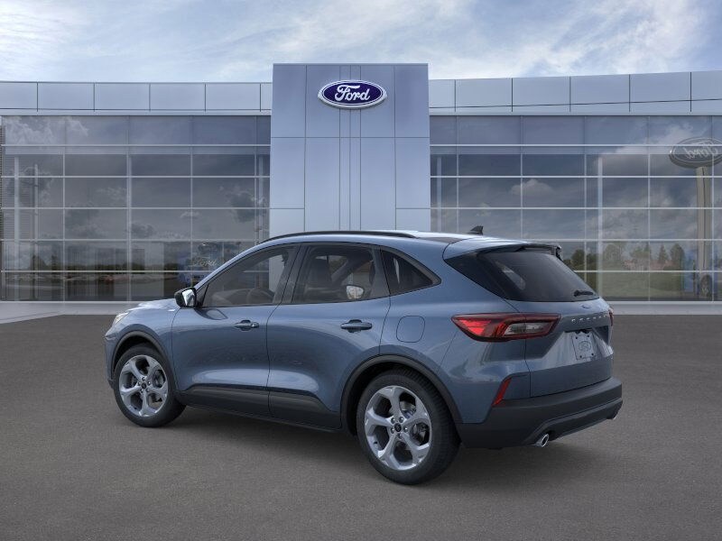2025 Ford Escape ST-Line photo 4