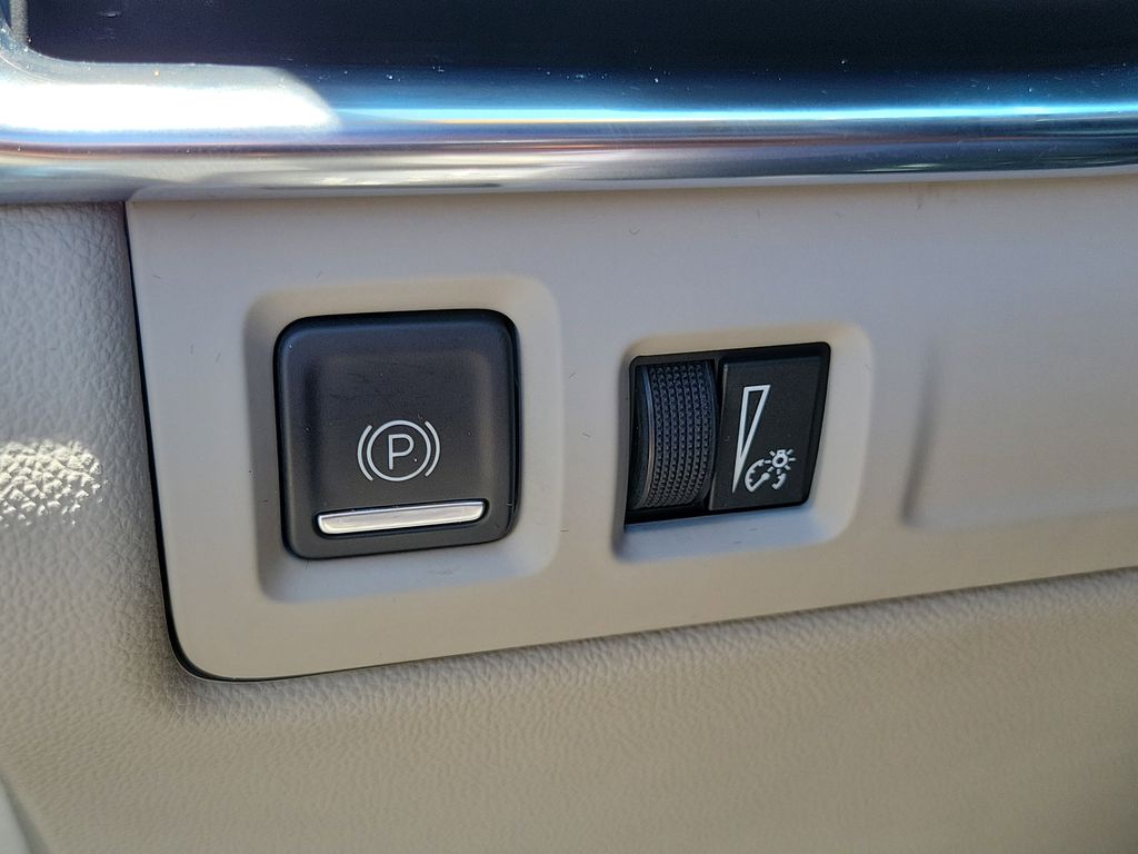 2021 Cadillac XT4 Premium Luxury - Photo 22