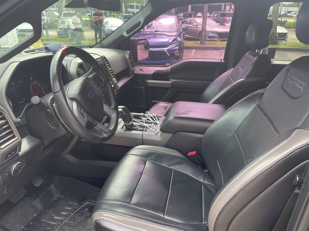 2017 Ford F-150 Raptor photo 4