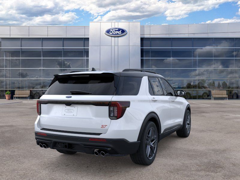 2026 Ford Explorer ST - Photo 8