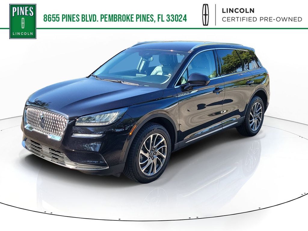 2022 Lincoln Corsair Base