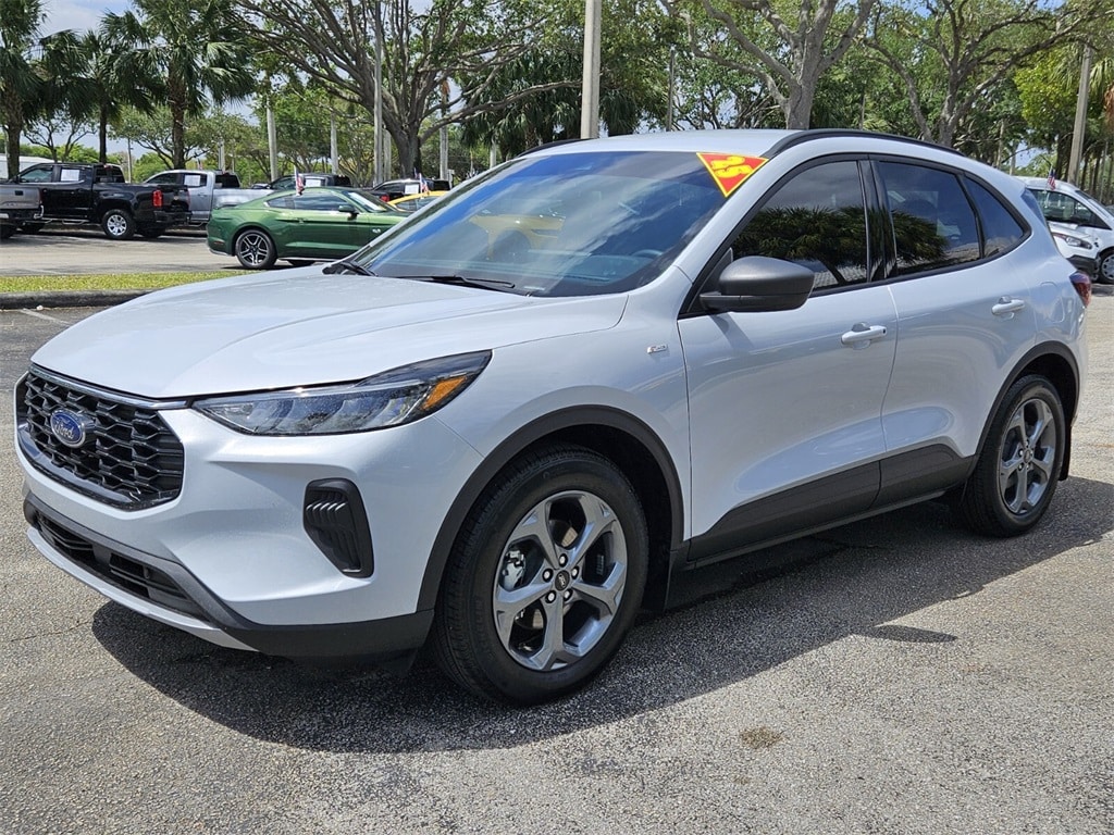 Certified 2025 Ford Escape ST-Line with VIN 1FMCU0MN7SUA18221 for sale in Pembroke Pines, FL
