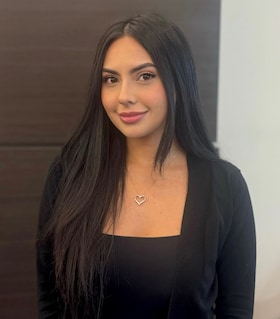 Staff member Angelica Davila from ID_894cfa