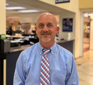 Staff member Tom King from ID_894cfa
