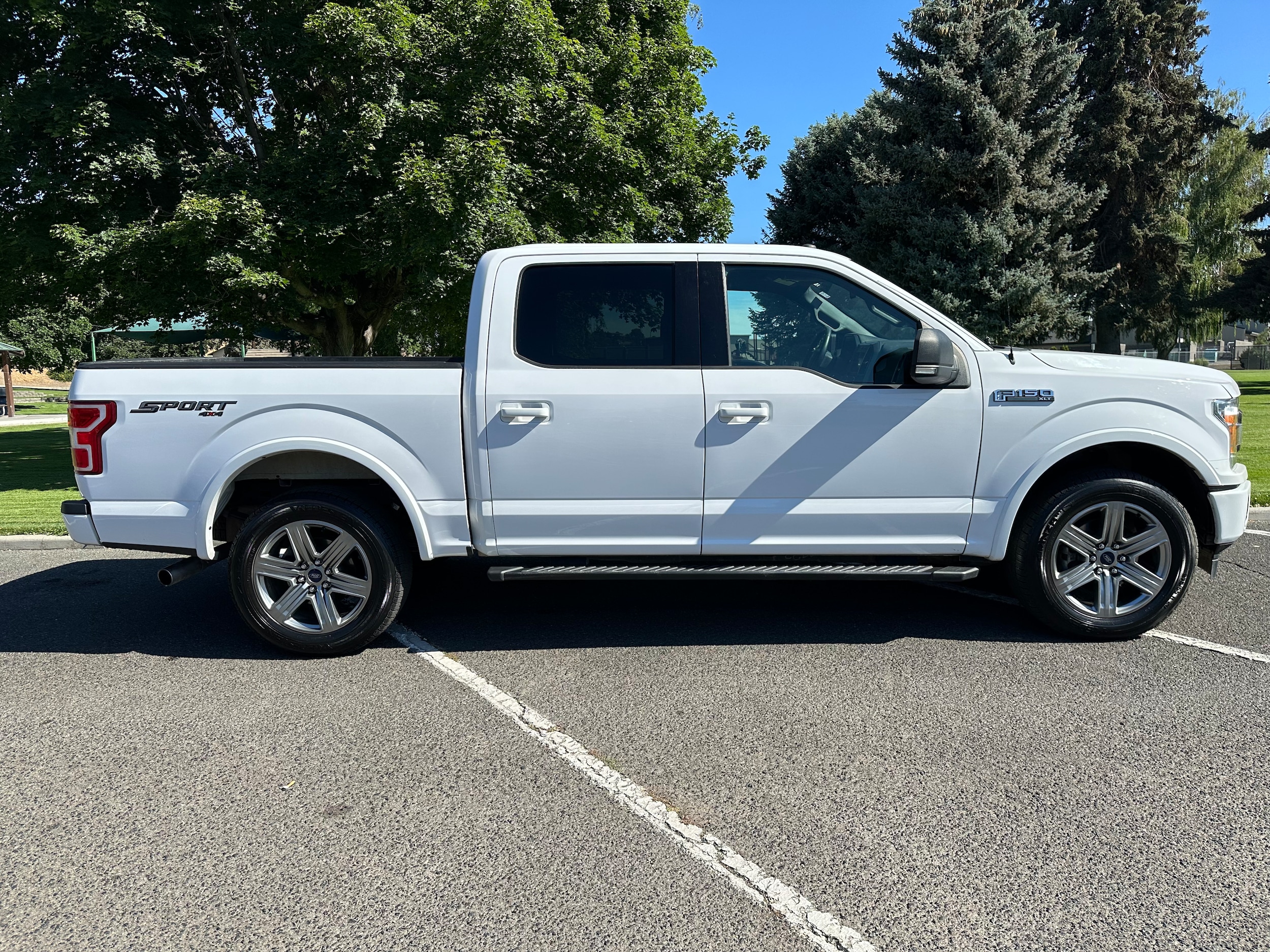 Used 2018 Ford F-150 XLT with VIN 1FTEW1EP2JKD42264 for sale in Selah, WA