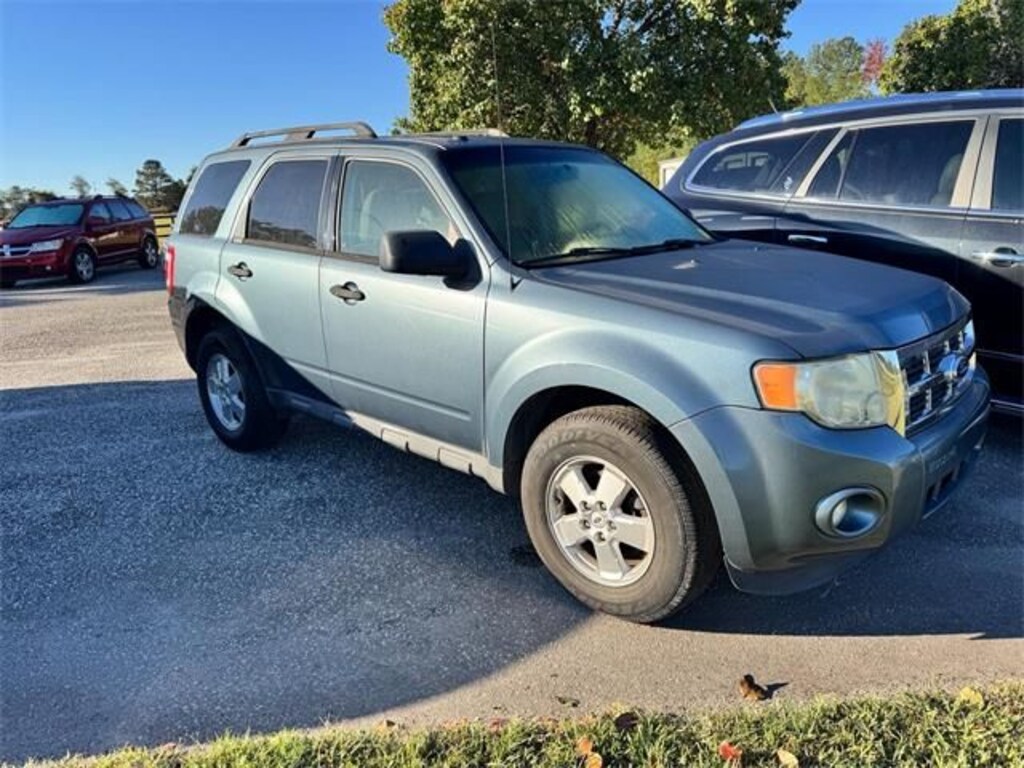 Used 2011 Ford Escape XLT SUV