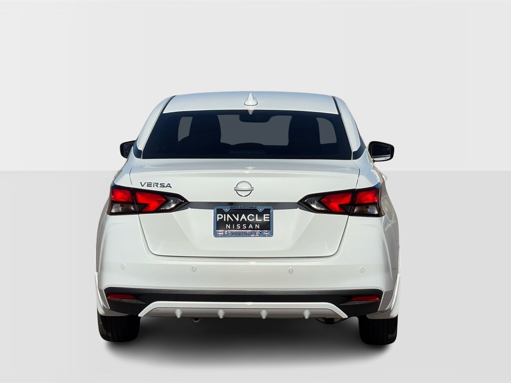 New 2025 Nissan Versa 1.6 SV Sedan