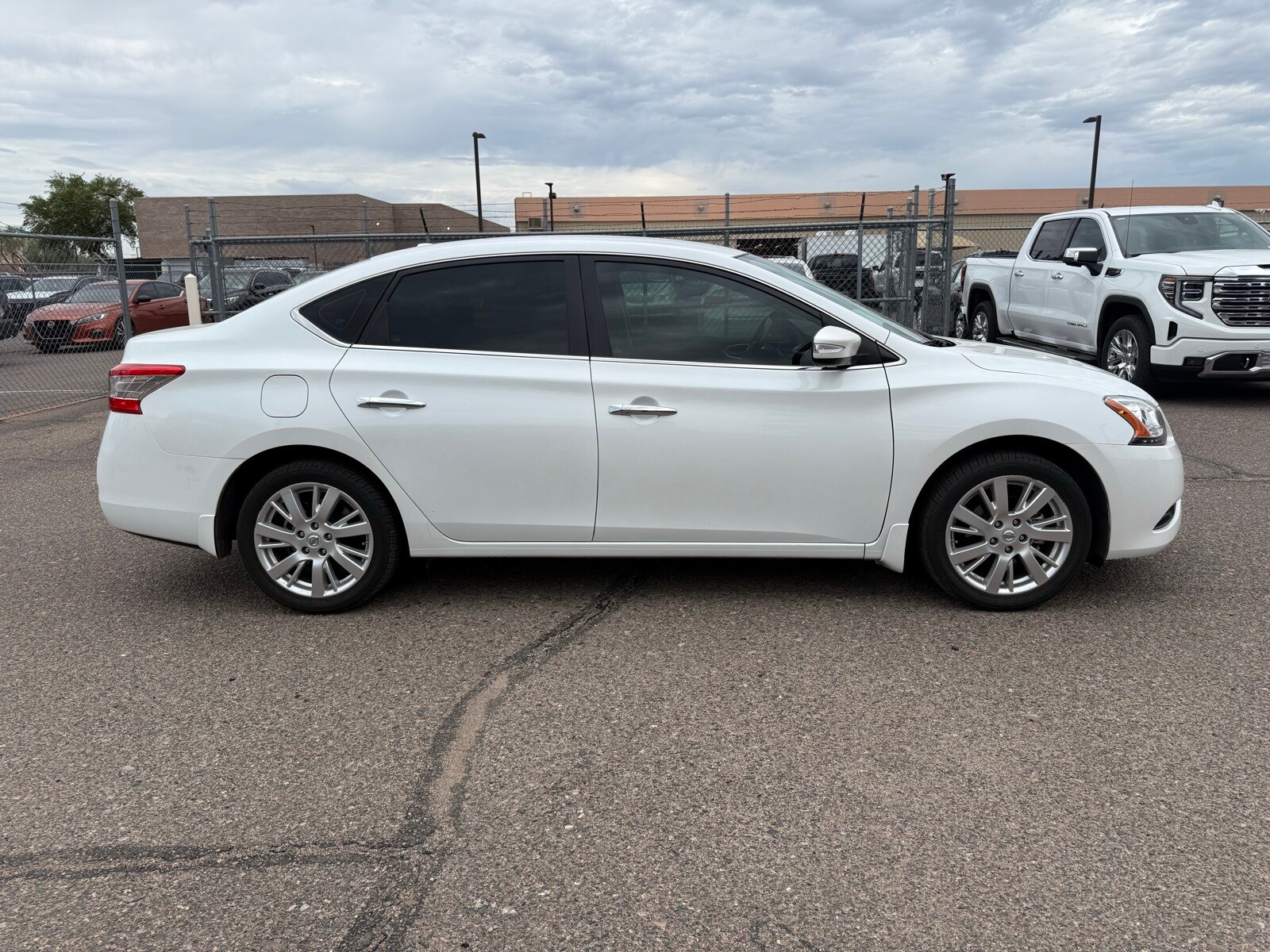 2015 Nissan Sentra SL photo 4