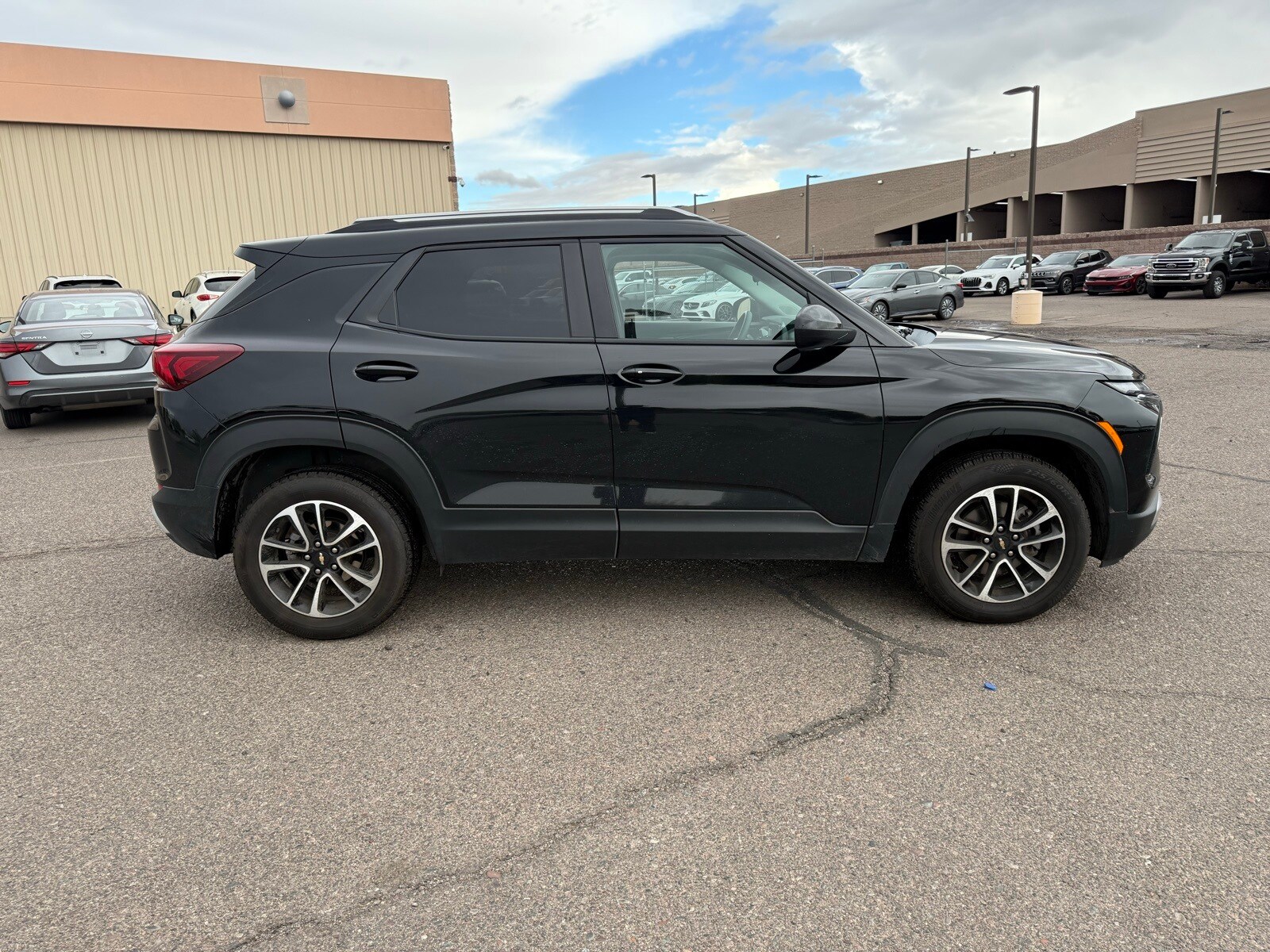 2025 Chevrolet Trailblazer LT photo 4