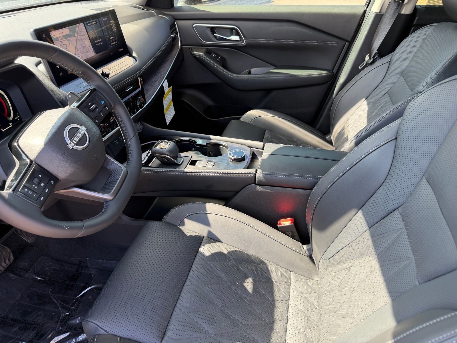 2026 Nissan Rogue Platinum - Photo 15