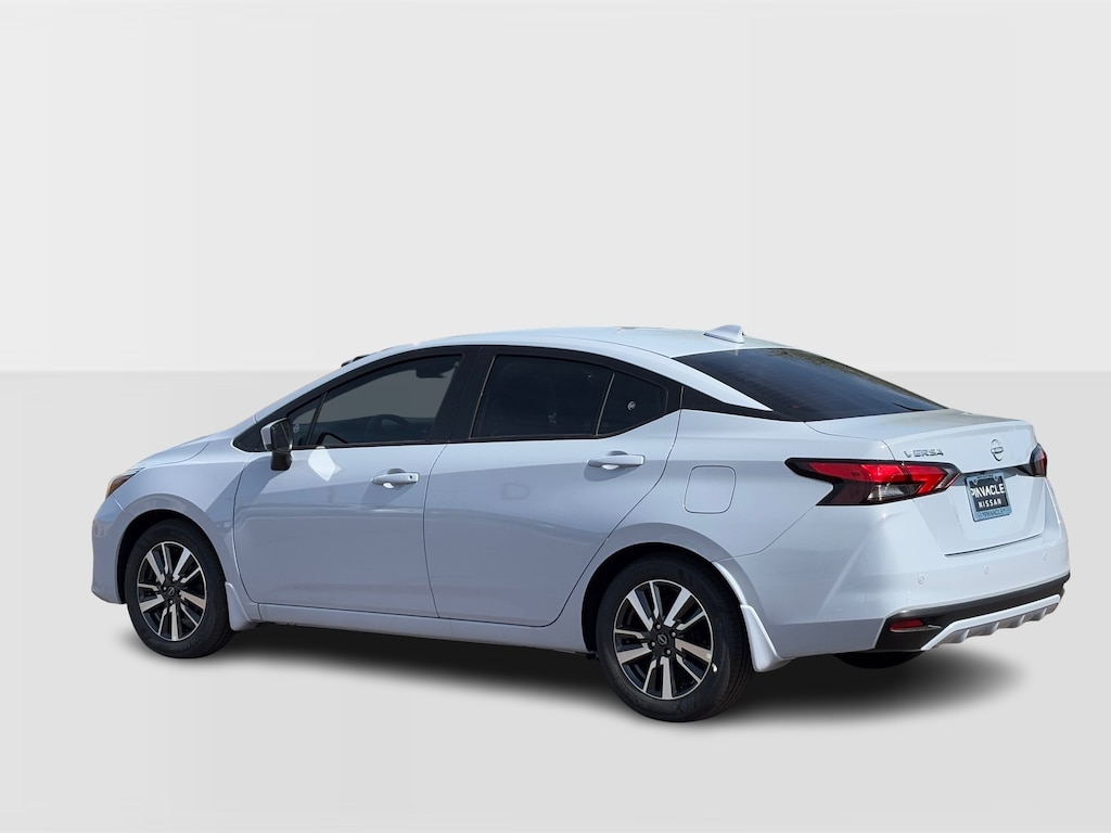 New 2025 Nissan Versa 1.6 SV Sedan