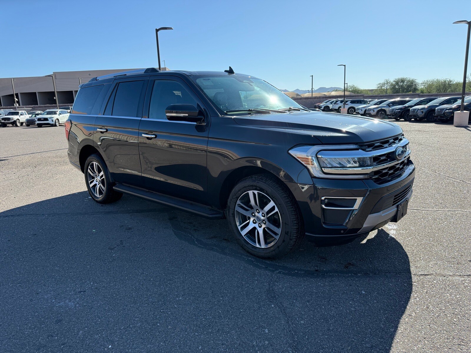 2024 Ford Expedition Limited photo 3