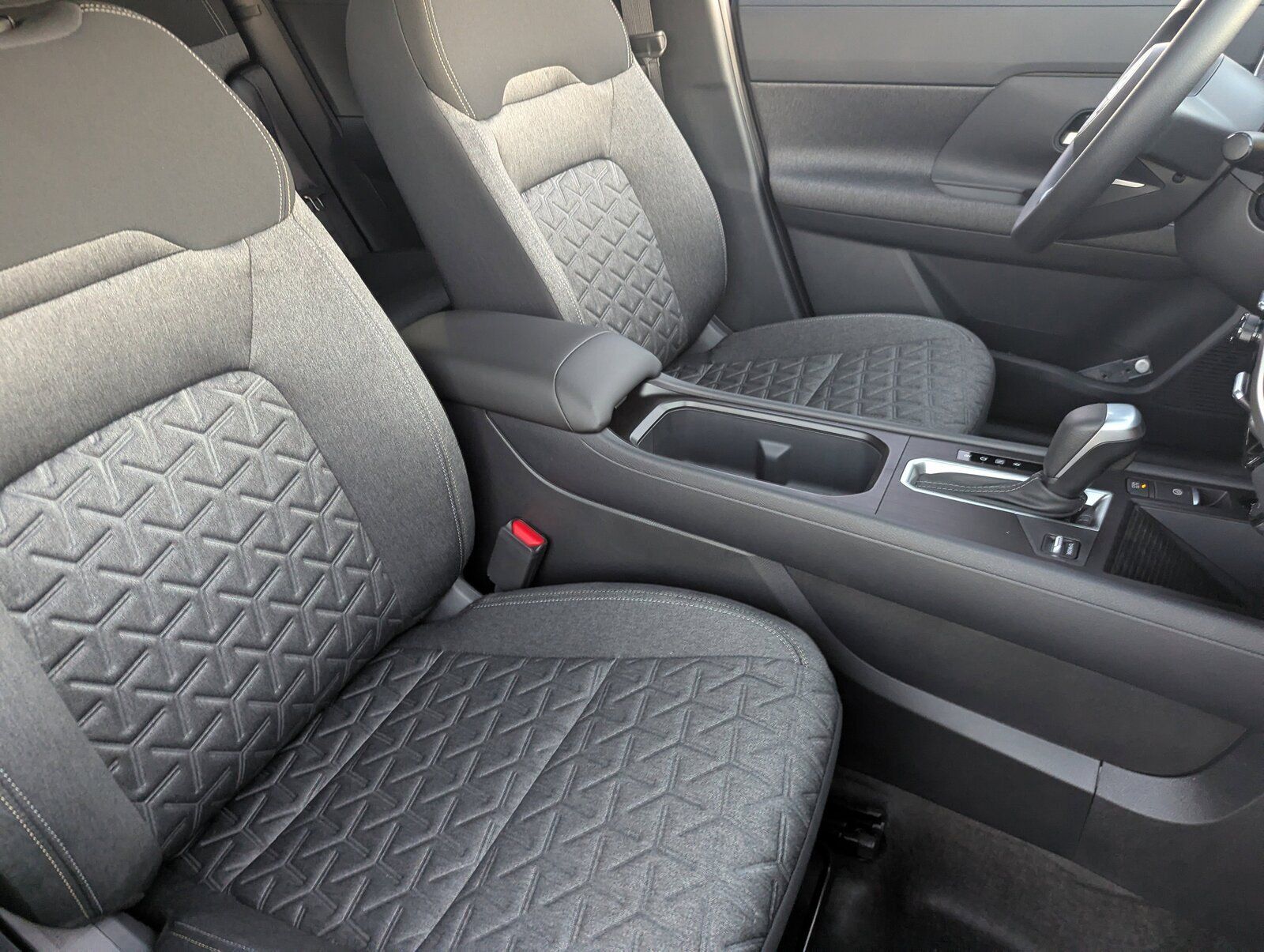 2026 Nissan KICKS SV - Photo 31