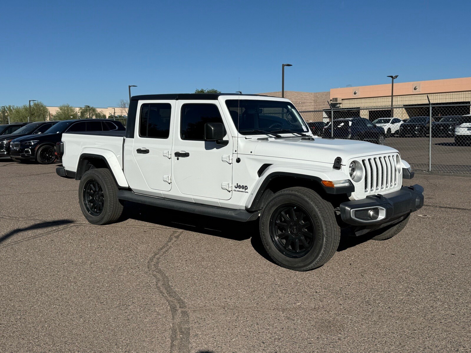 2020 Jeep Gladiator Overland photo 3