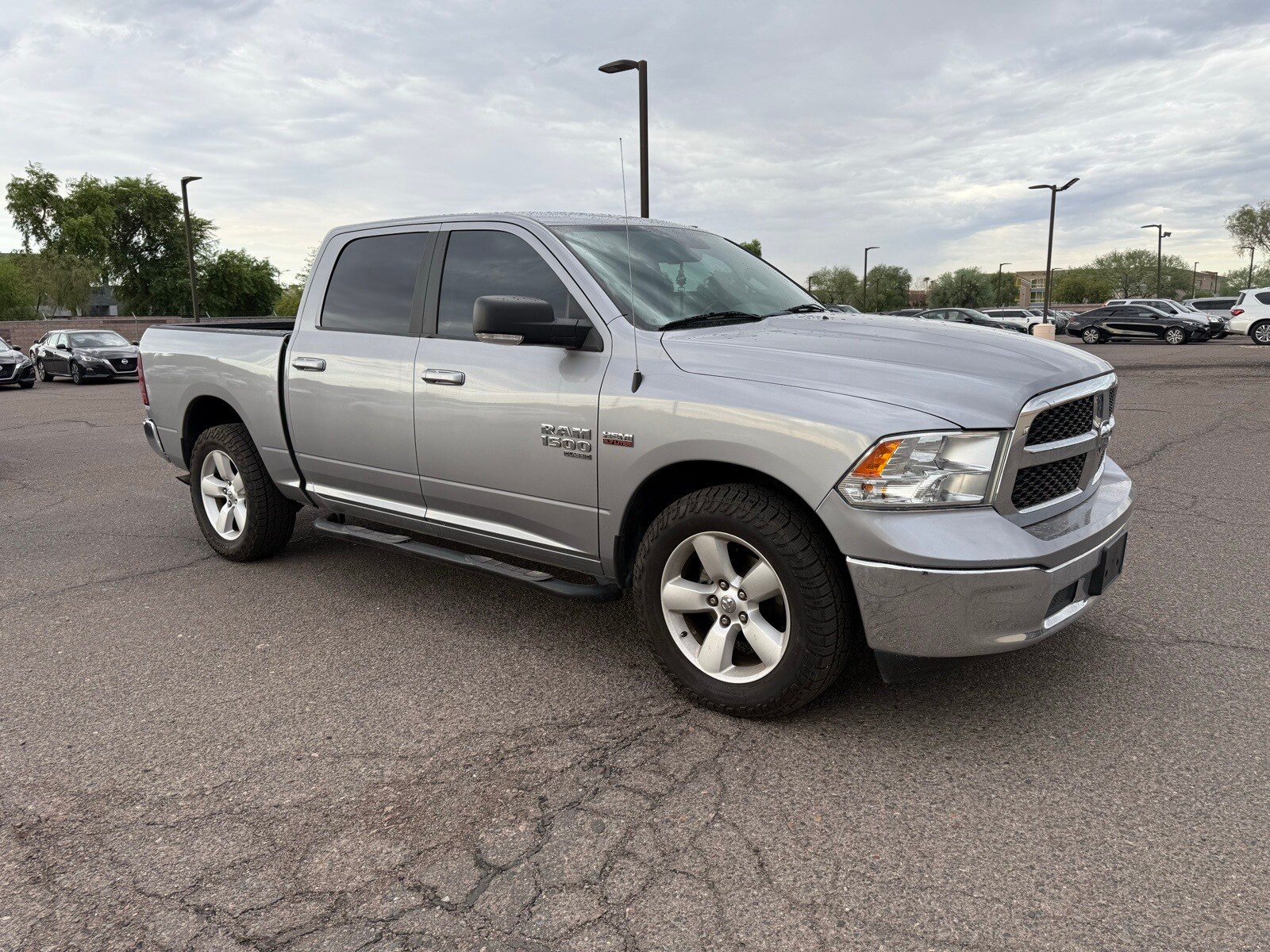 2019 Ram 1500 Classic SLT photo 3