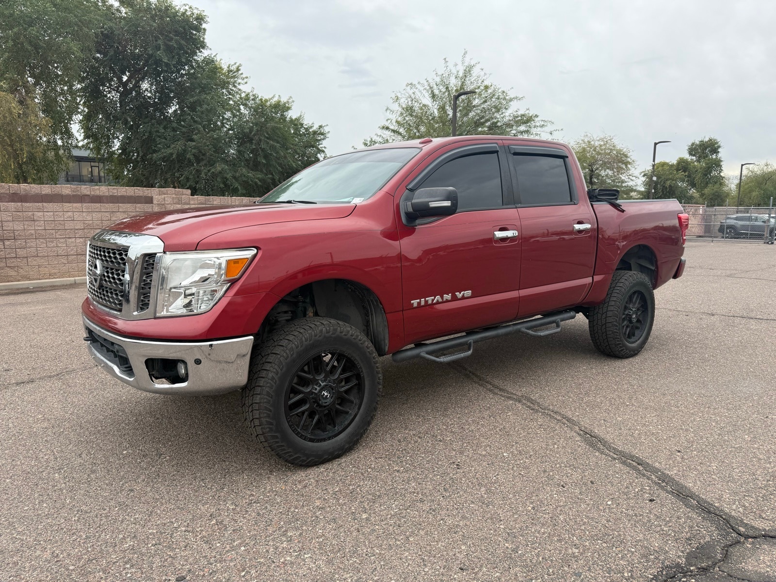 2018 Nissan Titan SV Crew Cab 4WD