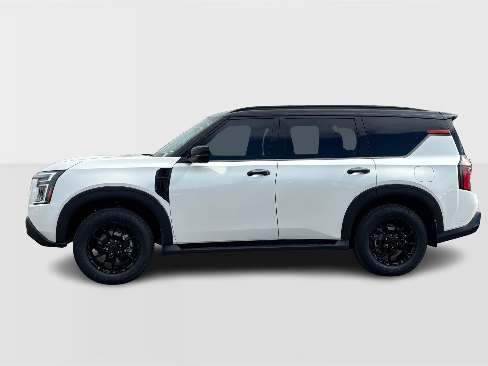 2026 Nissan Armada photo 2