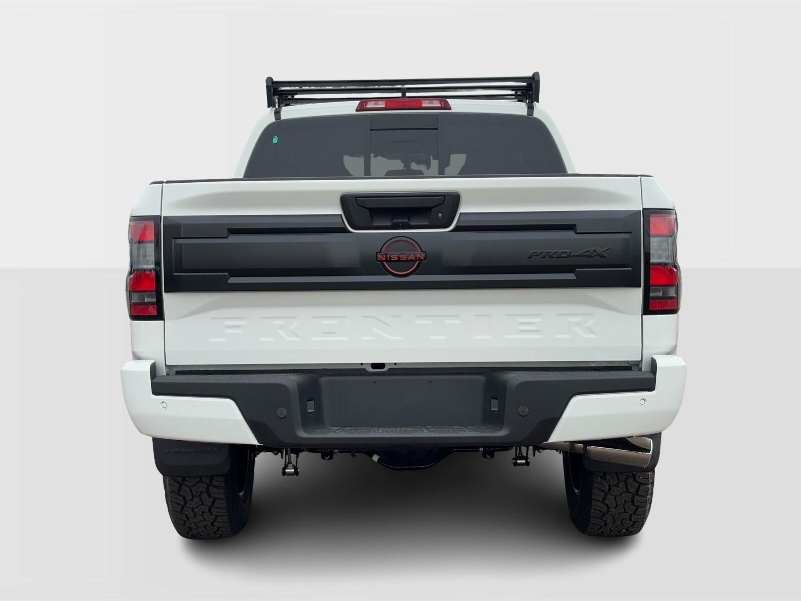 2025 Nissan Frontier PRO-4X photo 4