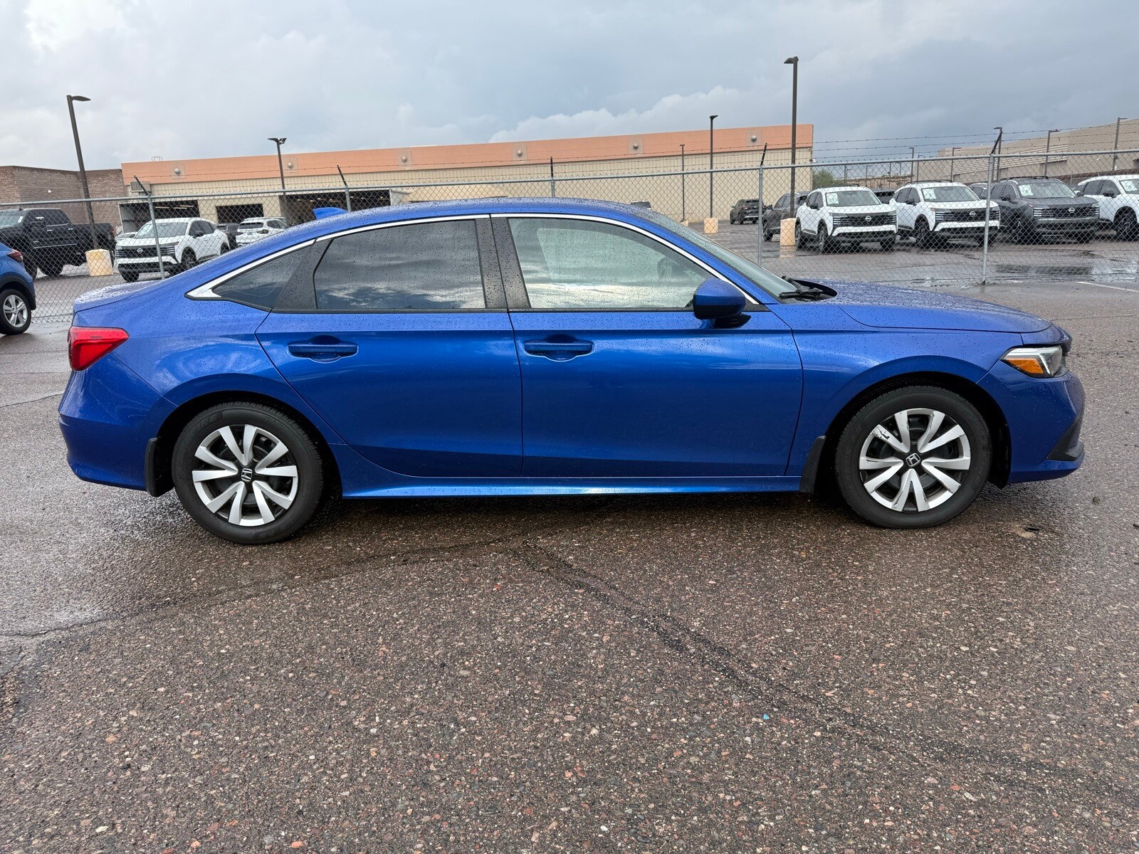 2023 Honda Civic LX photo 4