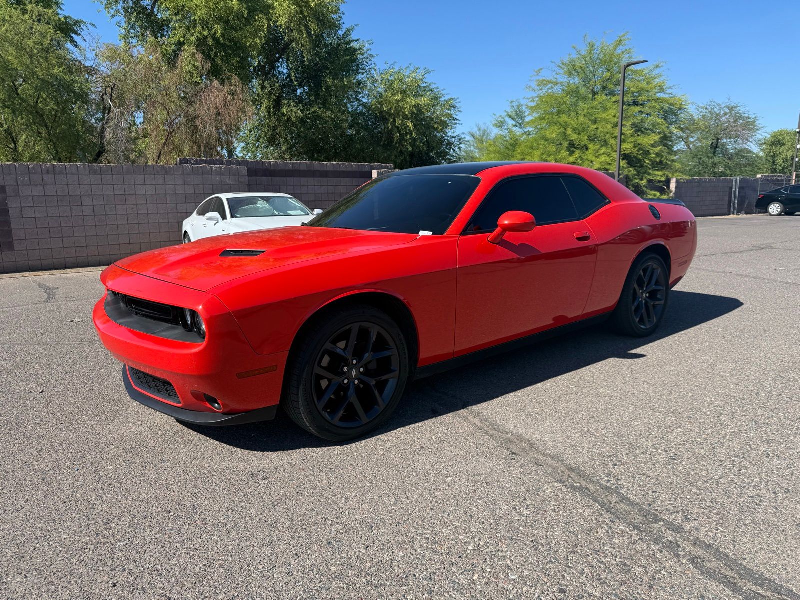 2020 Dodge Challenger SXT Auto's photo