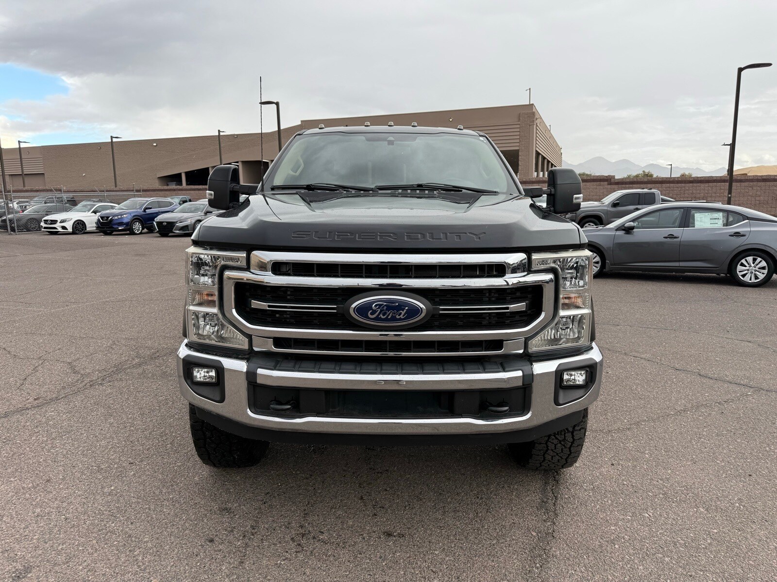 2022 Ford F-250 Lariat photo 2