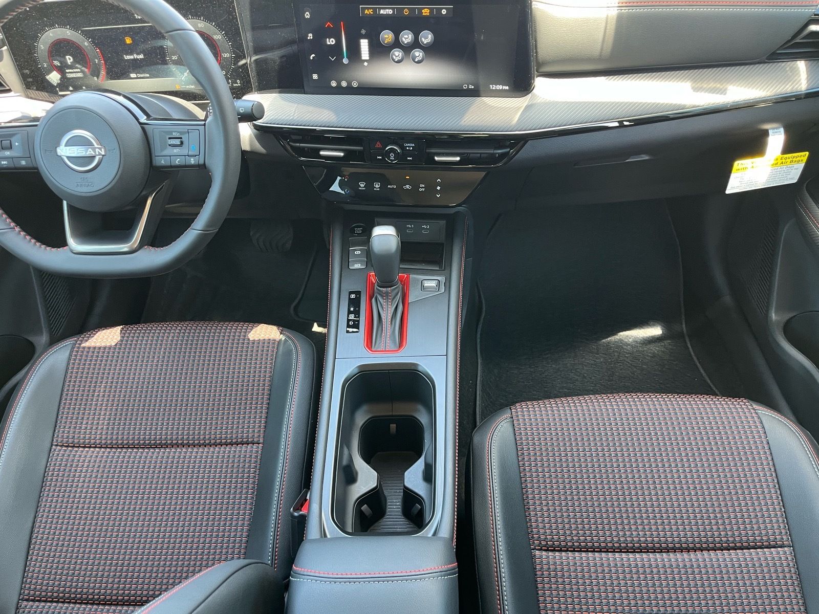2026 Nissan KICKS SR - Photo 14