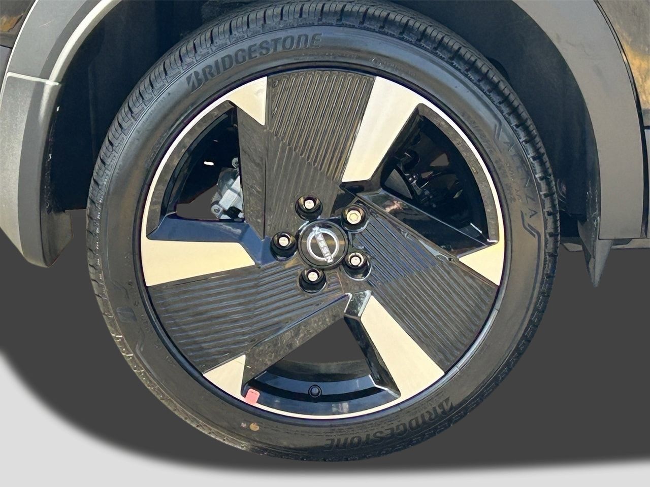 2026 Nissan KICKS SR - Photo 8