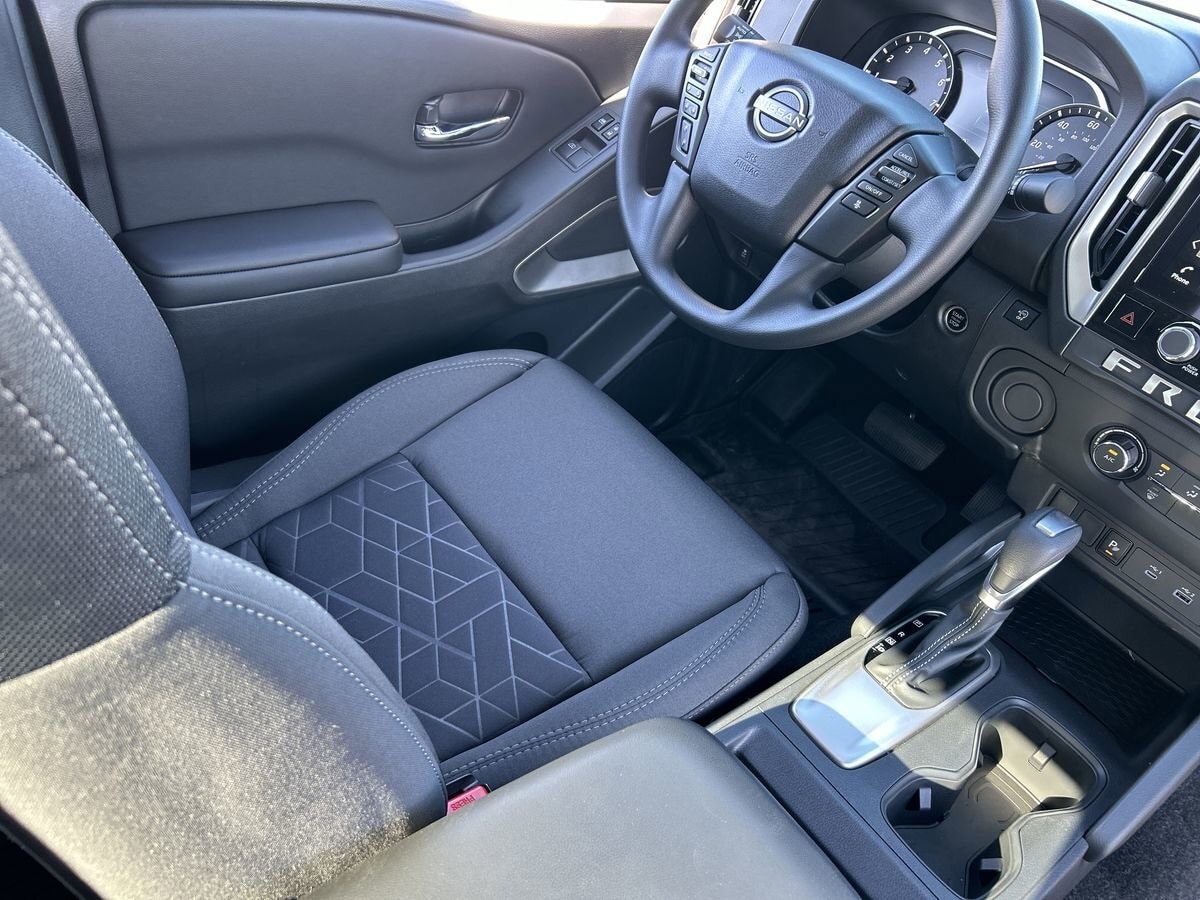 Image 15 of 2025 Nissan Frontier