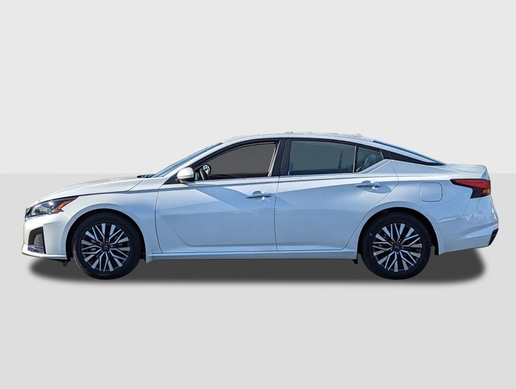 New 2026 Nissan Altima SV Sedan