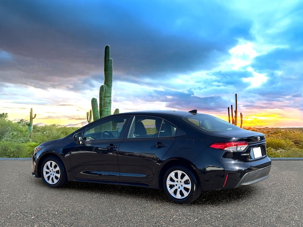 Used 2025 Toyota Corolla LE Sedan