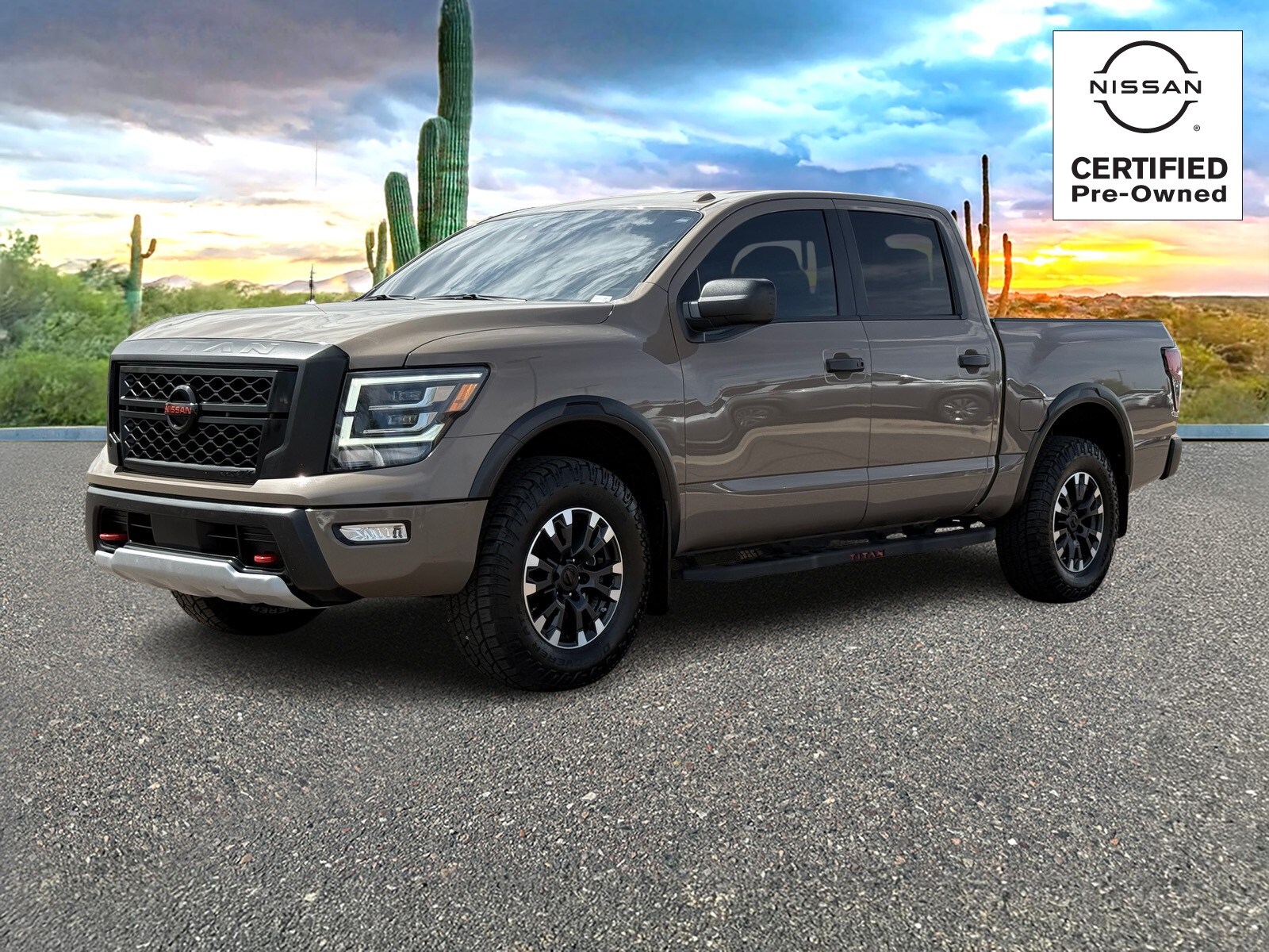 2021 Nissan Titan PRO-4X photo 2