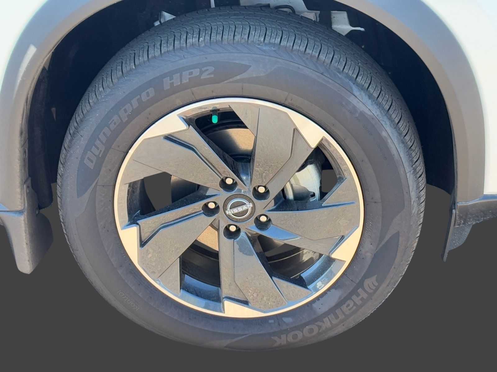 2026 Nissan Rogue SV - Photo 9