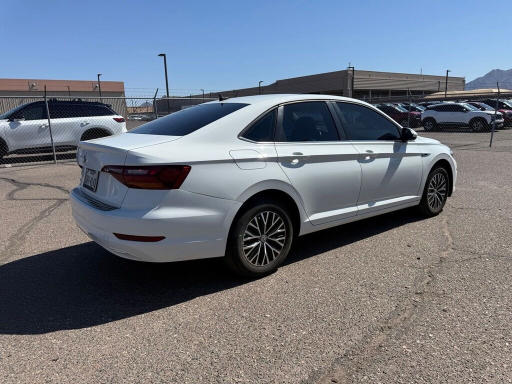 Used 2019 Volkswagen Jetta SEL Sedan