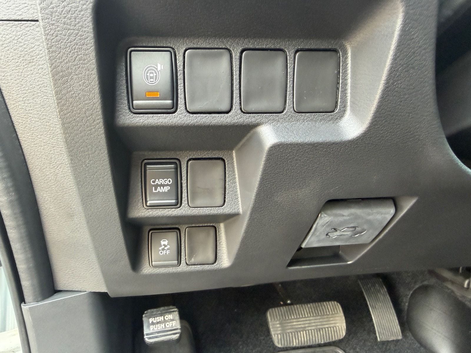 2026 Nissan Frontier SV - Photo 14