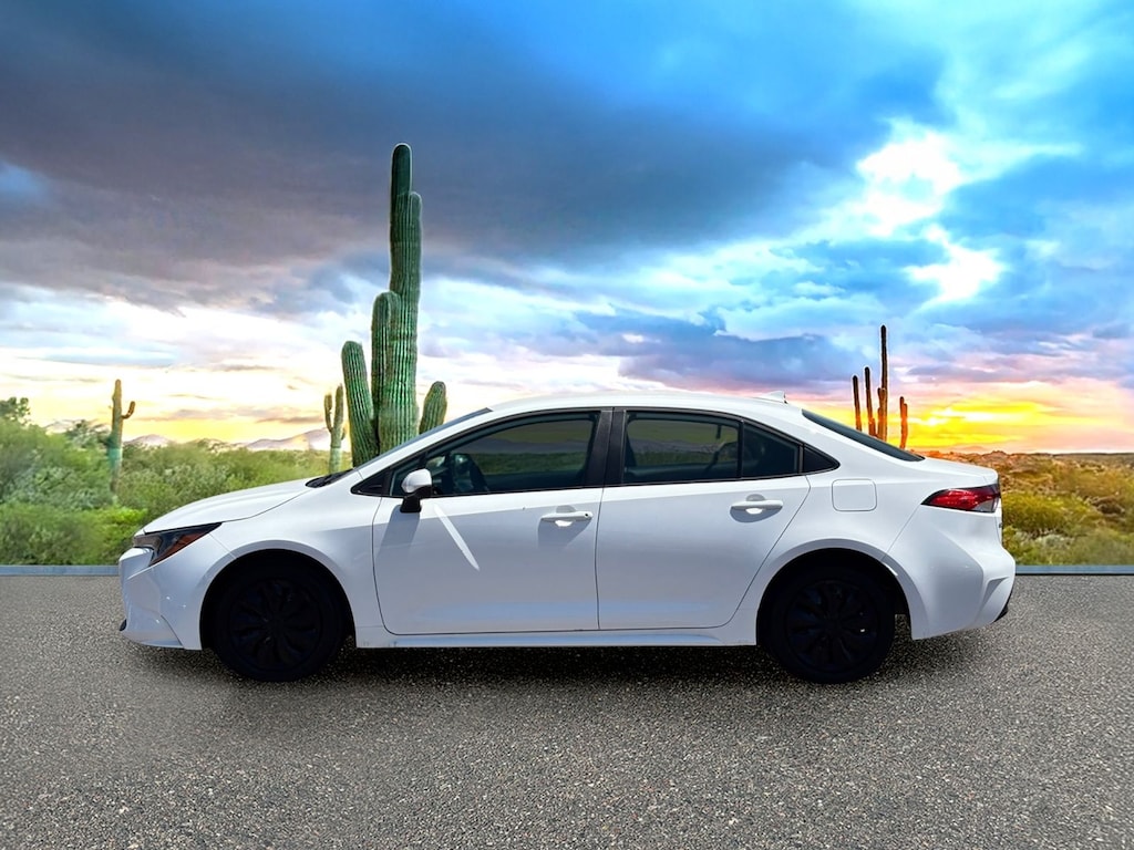 Used 2025 Toyota Corolla LE Sedan