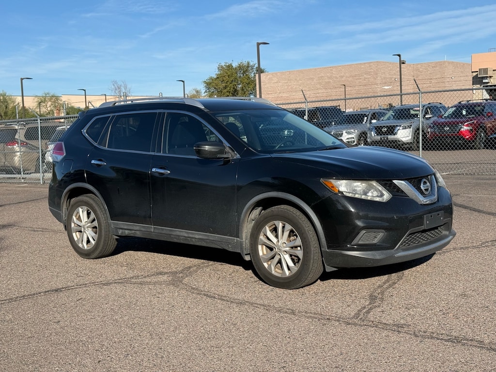 Used 2016 Nissan Rogue SV SUV
