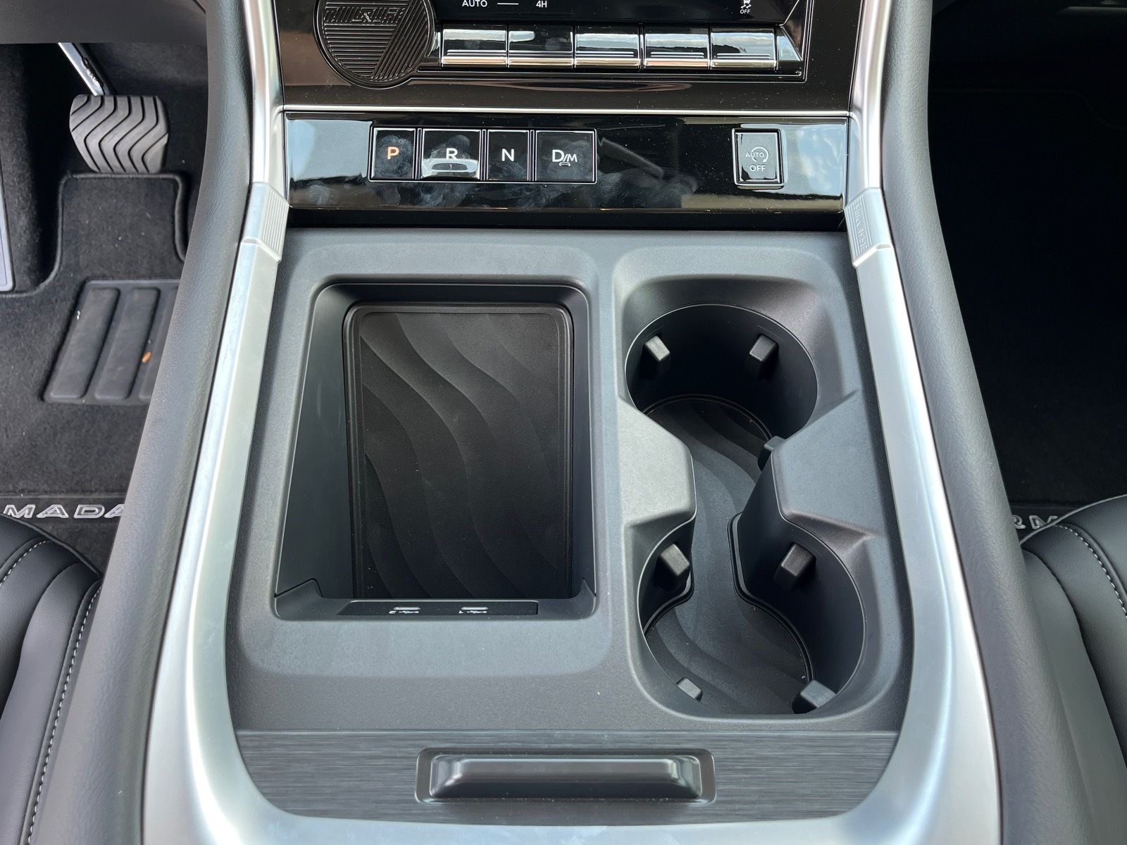 2026 Nissan Armada SV - Photo 26