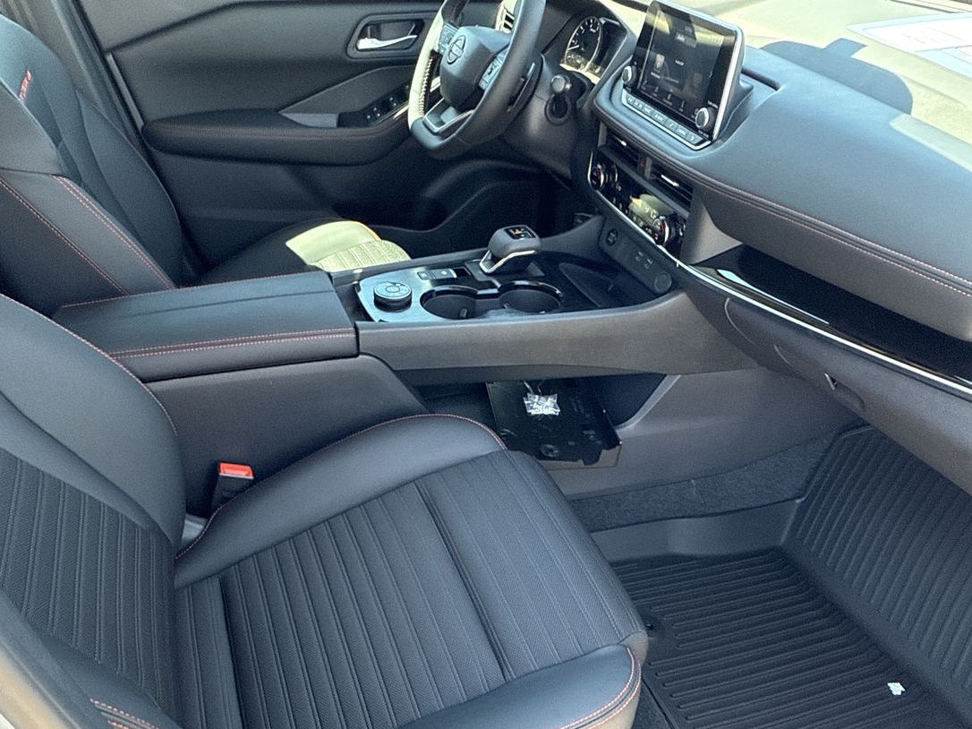2026 Nissan Rogue Rock Creek - Photo 10