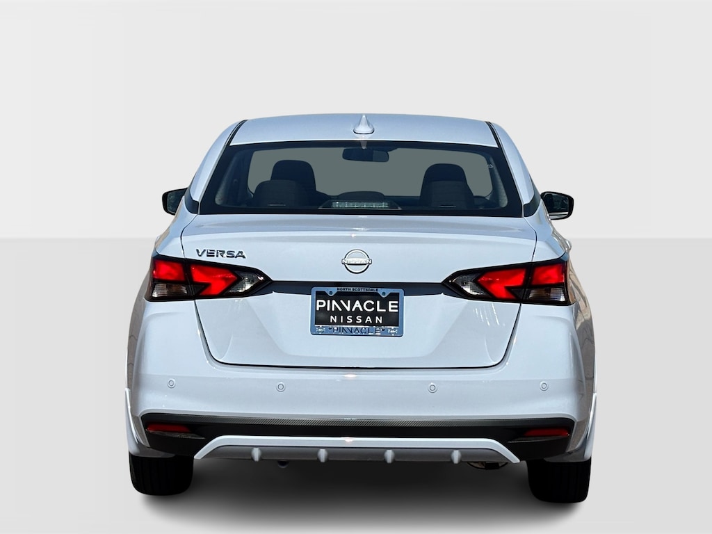 New 2025 Nissan Versa 1.6 SV Sedan