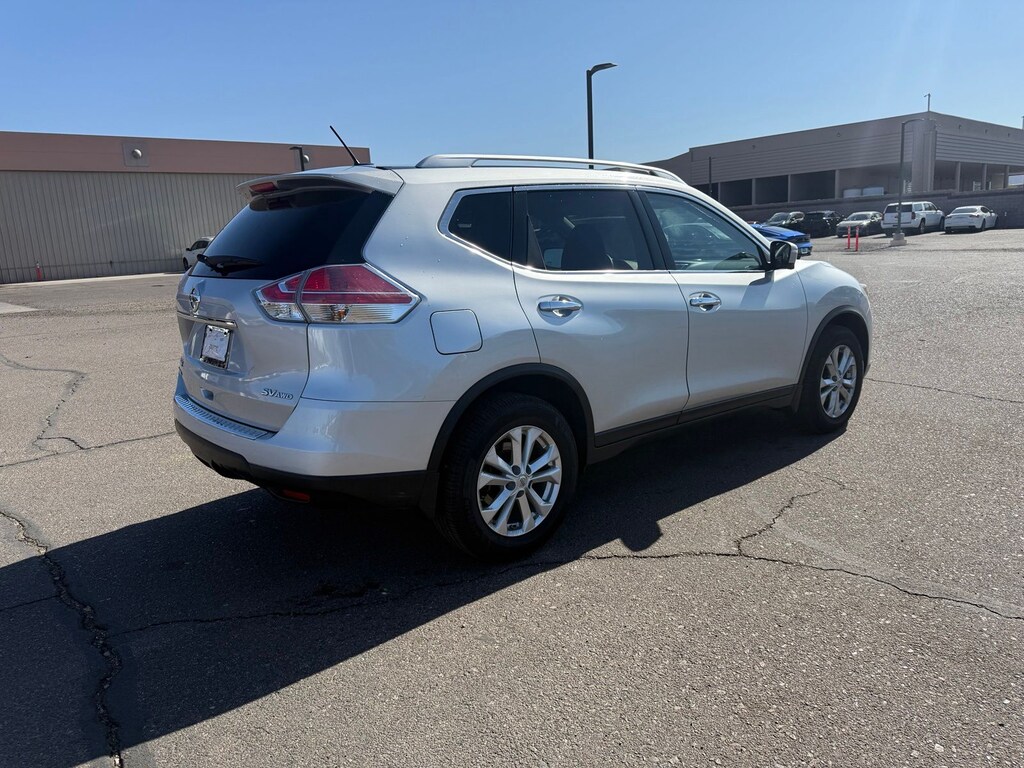 Used 2015 Nissan Rogue SV SUV