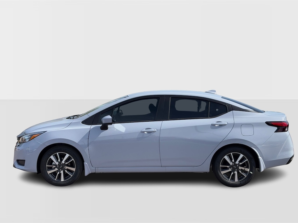 New 2025 Nissan Versa 1.6 SV Sedan