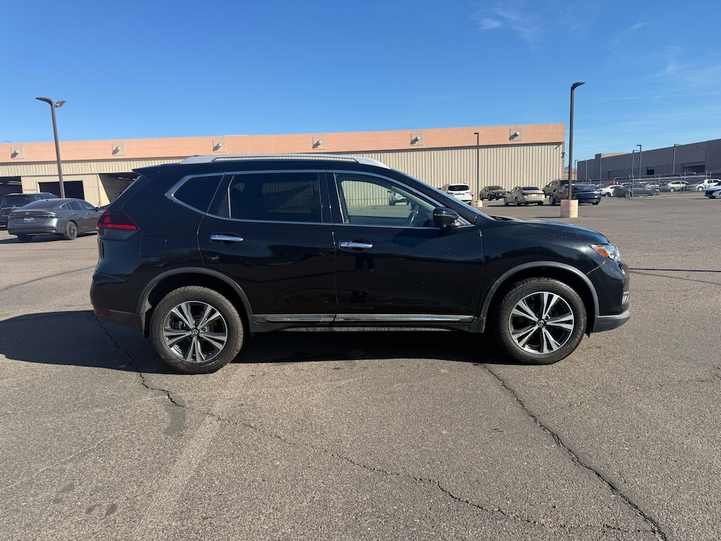 Used 2018 Nissan Rogue SL SUV
