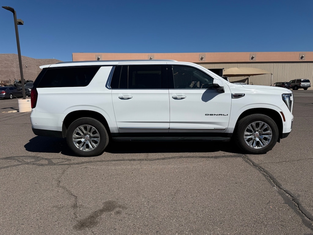 Used 2025 GMC Yukon XL Denali SUV