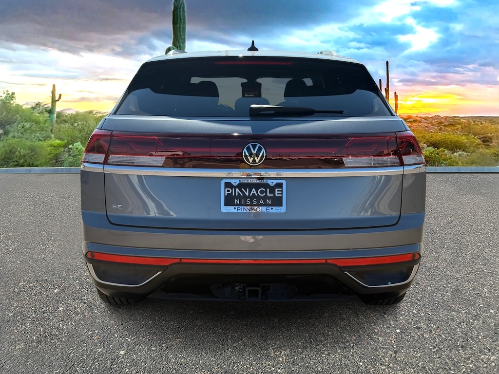 Used 2024 Volkswagen Atlas Cross Sport 2.0T SE w/Technology SUV