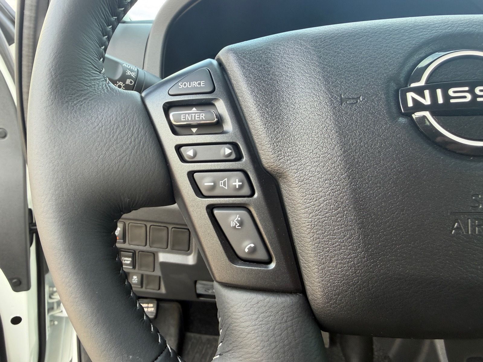 2026 Nissan Frontier SV - Photo 16