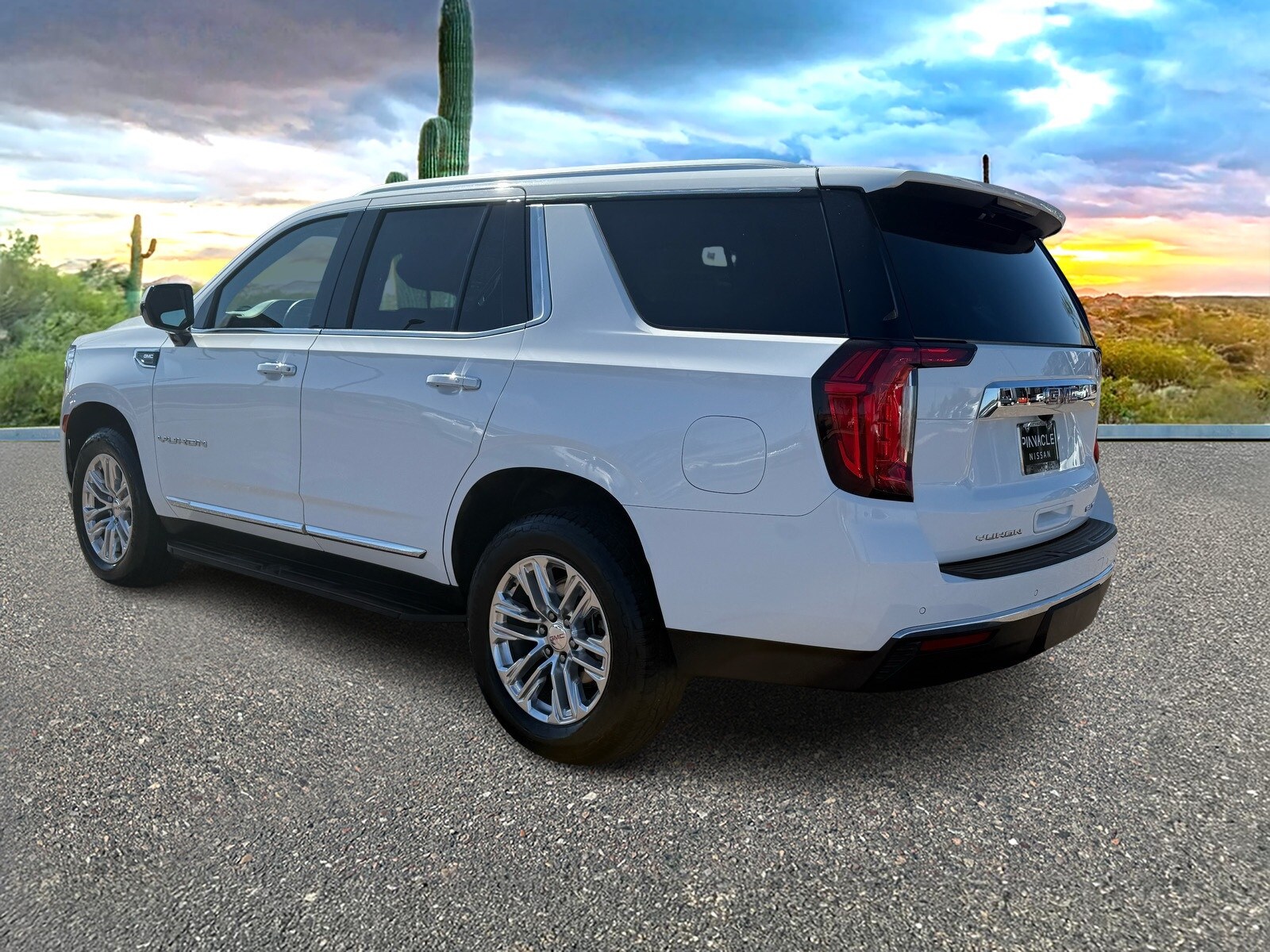 2023 Gmc Yukon SLT photo 4