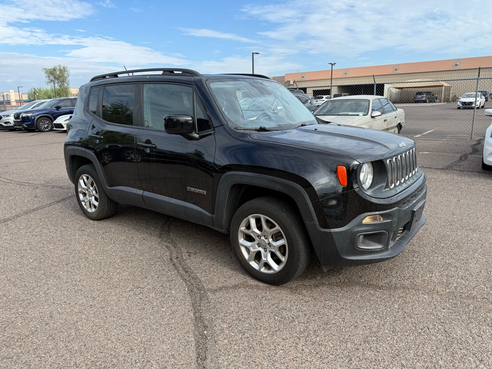 2017 Jeep Renegade Latitude North Edition photo 3