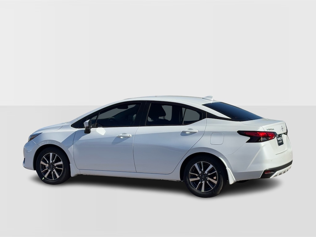 New 2025 Nissan Versa 1.6 SV Sedan